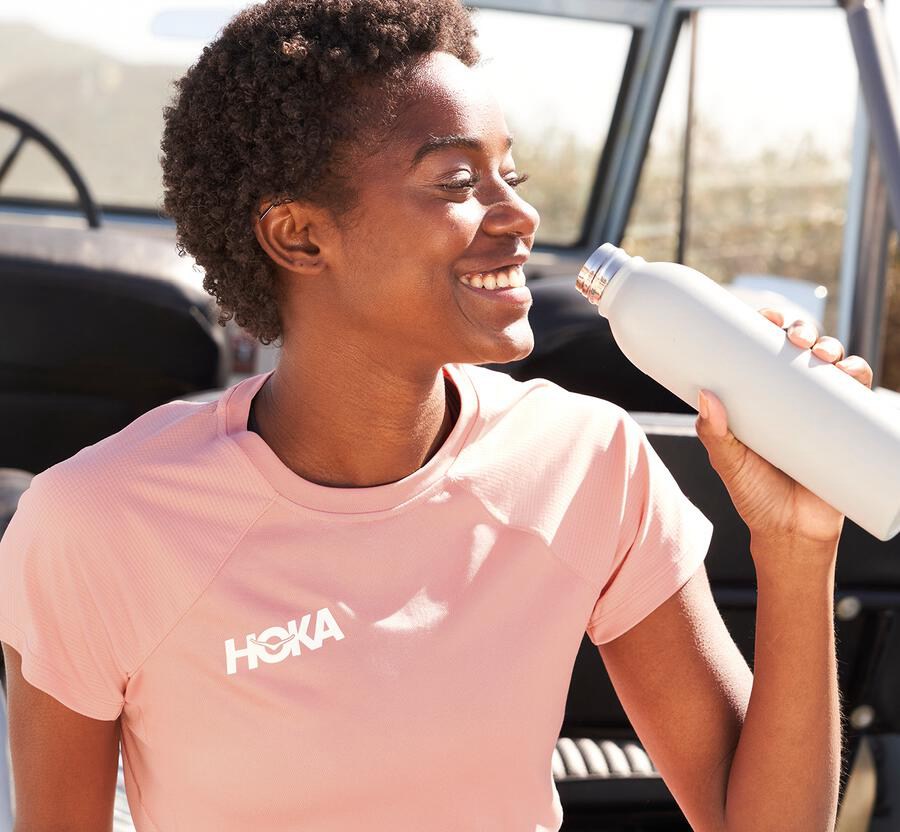 Top Hoka One One Feminino Rosa - Performance Manga Curta - 934-CULWKR